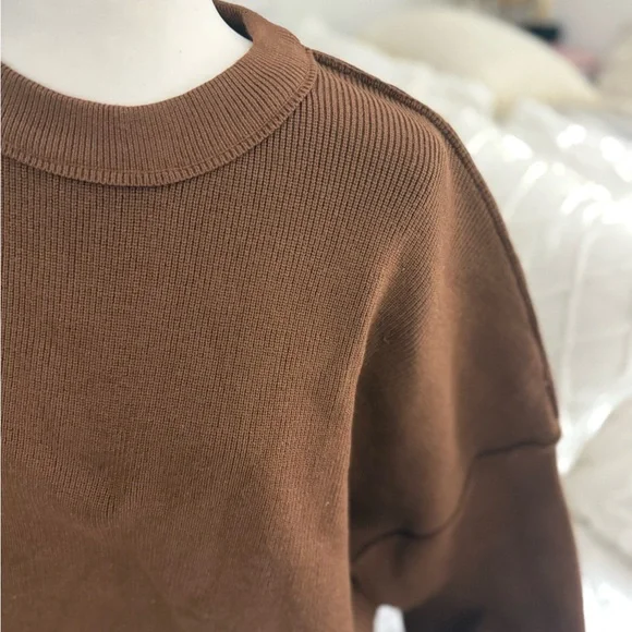 Elegant Brown Crew Neck Sweater - Picture 7 of 13